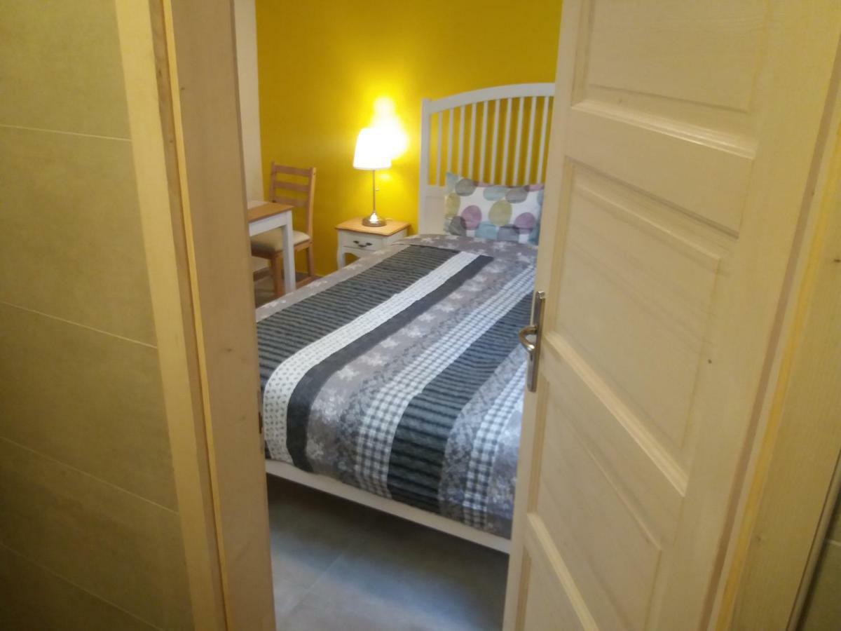 Castle Base Apartment Будапеща Екстериор снимка